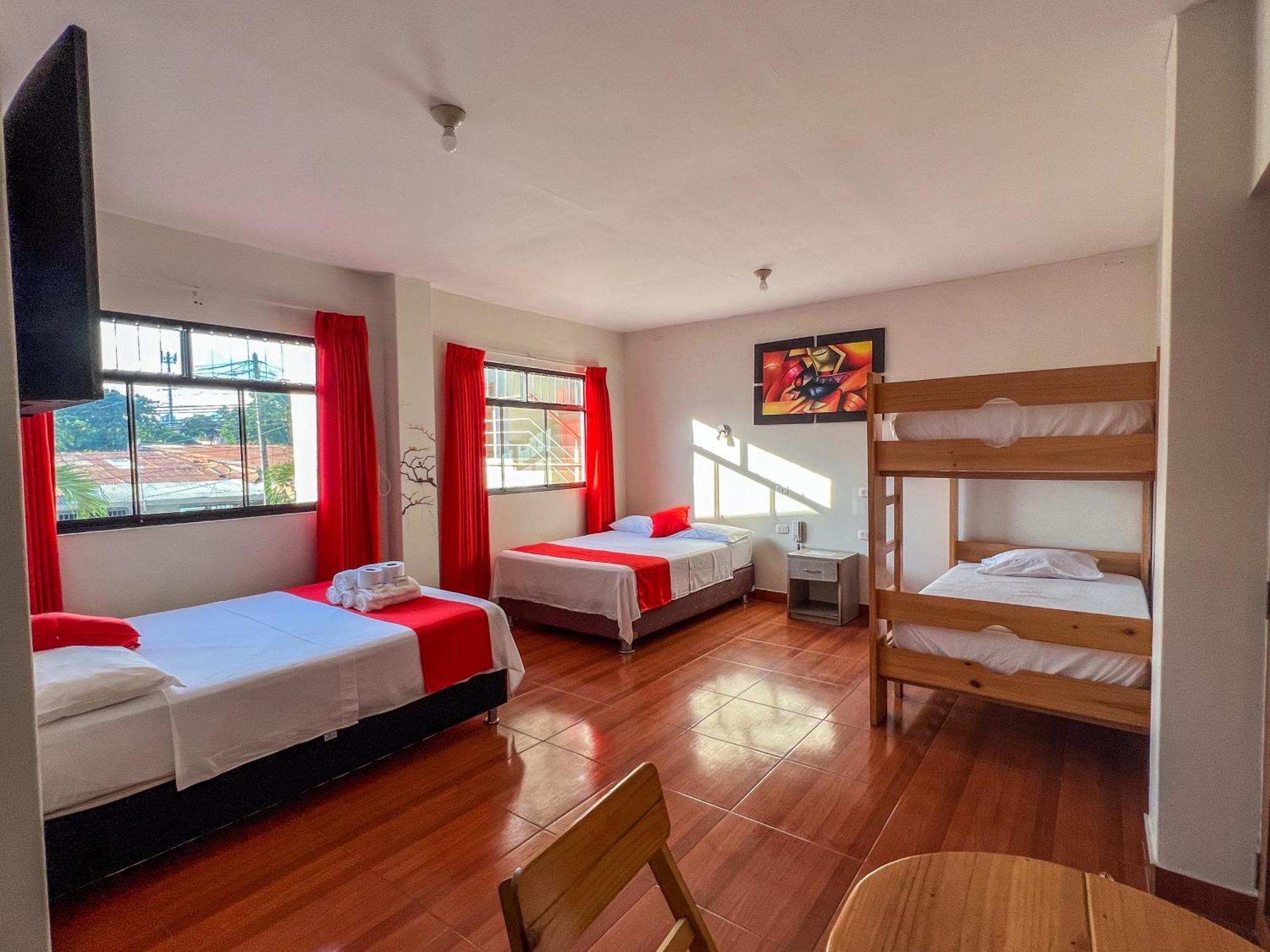 Hotel Residencial Marina House à Tarapoto Extérieur photo